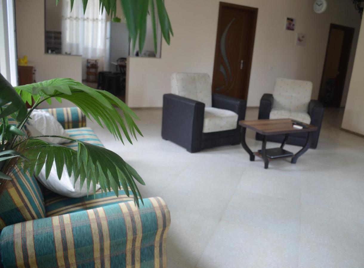 مبيت وإفطار يوريكي Maka المظهر الخارجي الصورة